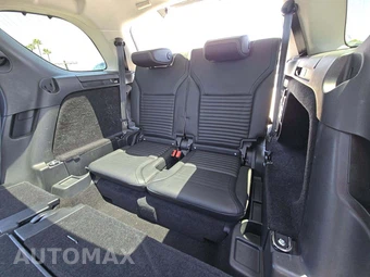 2024 Land Rover Discovery S – miniatura 11