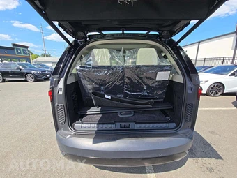 2024 Land Rover Discovery S – miniatura 15
