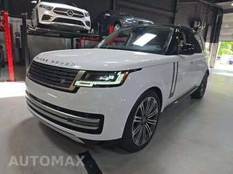 2024 Land Rover Range Rover SE LWB w/7-Passenger Seating