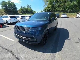 2024 Land Rover Range Rover SE LWB w/7-Passenger Seating