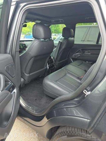 2024 Land Rover Range Rover SE – miniatura 13