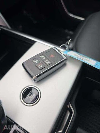 2024 Land Rover Range Rover SE – miniatura 8