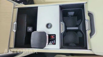 2024 Land Rover Range Rover SE – miniatura 47