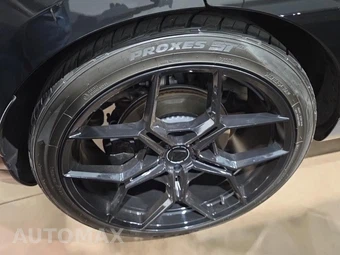 2024 Land Rover Range Rover SE – miniatura 10