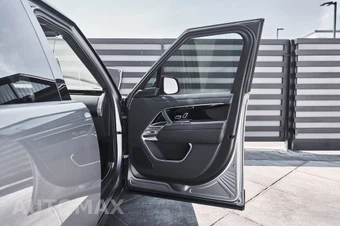 2024 Land Rover Range Rover SE - miniatura 17