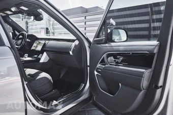 2024 Land Rover Range Rover SE - miniatura 18