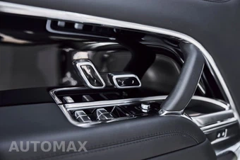 2024 Land Rover Range Rover SE - miniatura 28