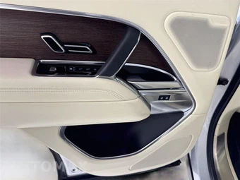2024 Land Rover Range Rover SE - miniatura 24
