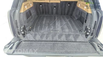 2024 Land Rover Range Rover SE – miniatura 15