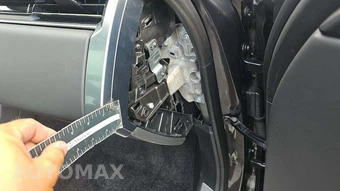 2024 Land Rover Range Rover SE - miniatura 24