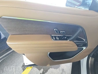 2024 Land Rover Range Rover SE – miniatura 9