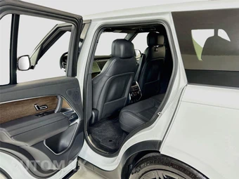 2024 Land Rover Range Rover SE - miniatura 25