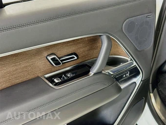 2024 Land Rover Range Rover SE - miniatura 26