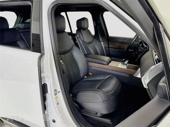 2024 Land Rover Range Rover SE - miniatura 31