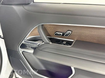 2024 Land Rover Range Rover SE - miniatura 35