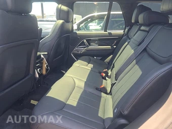 2024 Land Rover Range Rover SE – miniatura 13