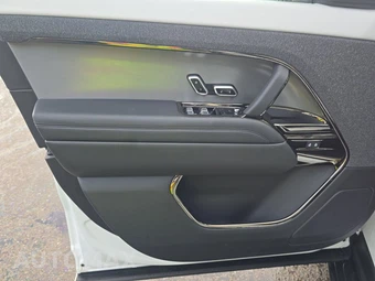 2024 Land Rover Range Rover Sport Dynamic SE - miniatura 9