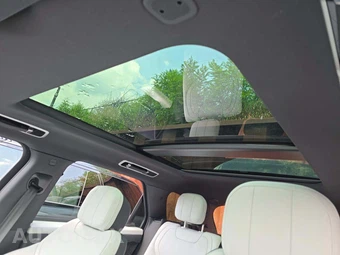 2024 Land Rover Range Rover Sport Dynamic SE - miniatura 11