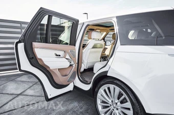 2024 Land Rover Range Rover SV - miniatura 27