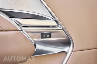 2024 Land Rover Range Rover SV - miniatura 33