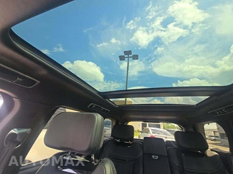 2024 Land Rover Range Rover SV – miniatura 11