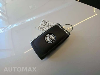 2024 Land Rover Range Rover SV – miniatura 8