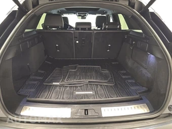 2024 Land Rover Range Rover Velar Dynamic SE – miniatura 16