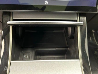 2024 Land Rover Range Rover Velar S - miniatura 18
