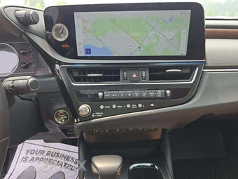 2024 Lexus ES 300h - miniatura 7