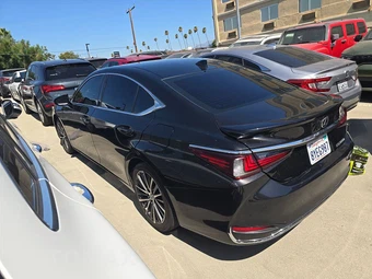 2024 Lexus ES 300h - miniatura 6