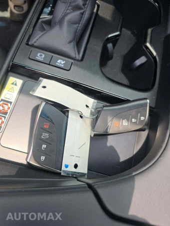 2024 Lexus ES 300h - miniatura 8