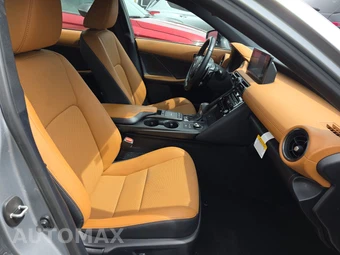 2024 Lexus IS 300 F SPORT Design - miniatura 8