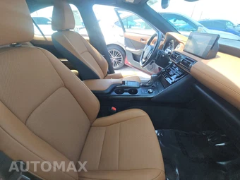 2024 Lexus IS 300 – miniatura 8