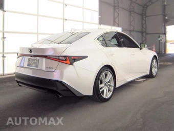 2024 Lexus IS 300 - miniatura 4