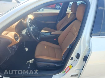2024 Lexus IS 300 - miniatura 7