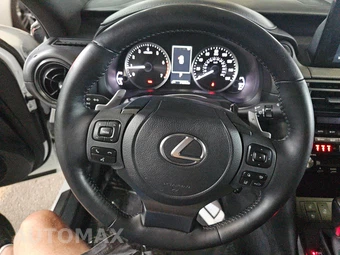 2024 Lexus IS 300 – miniatura 10