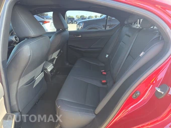 2024 Lexus IS 300 – miniatura 13