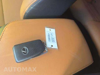 2024 Lexus IS 300 – miniatura 8