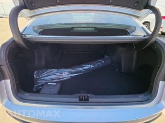 2024 Lexus IS 300 – miniatura 16