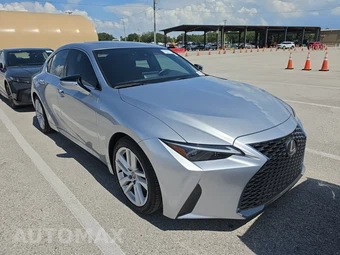 2024 Lexus IS 300 – miniatura 3