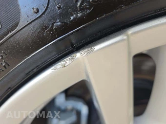 2024 Lexus IS 300 – miniatura 19