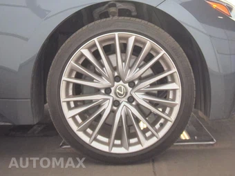 2024 Lexus IS 300 - miniatura 10
