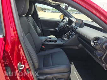 2024 Lexus IS 300 – miniatura 8