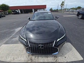 2024 Lexus IS 300 – miniatura 2