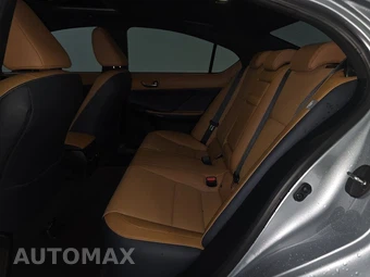 2024 Lexus IS 300 – miniatura 13