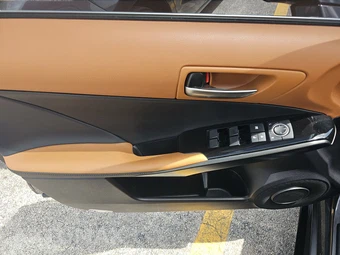 2024 Lexus IS 350 F SPORT Design - miniatura 9