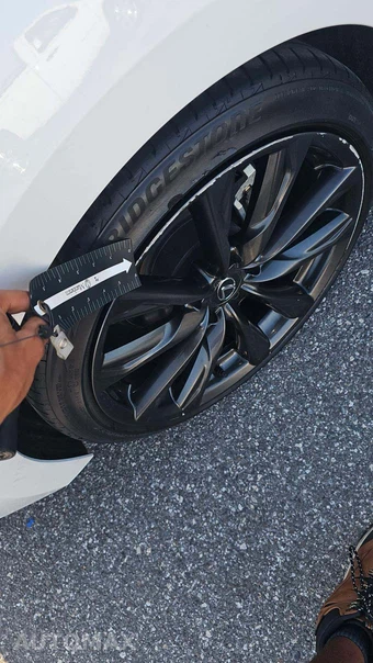 2024 Lexus IS 350 F SPORT Design - miniatura 22