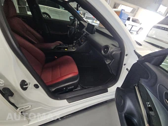 2024 Lexus IS 350 F SPORT Design - miniatura 8