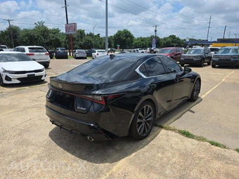 2024 Lexus IS 350 F SPORT - miniatura 3