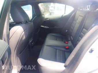 2024 Lexus IS 350 F SPORT - miniatura 9